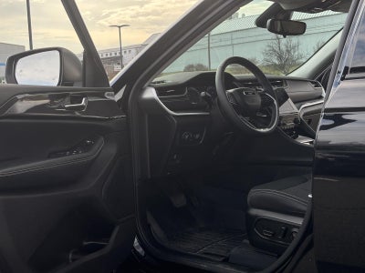 2023 Jeep Grand Cherokee L Laredo 4x4