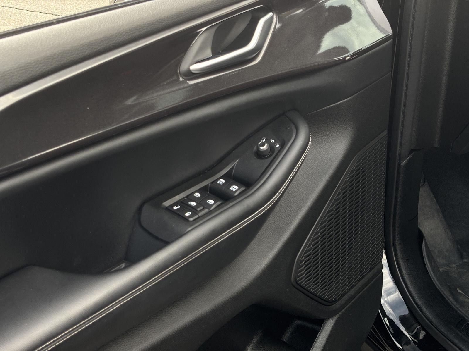 2023 Jeep Grand Cherokee L Laredo 4x4