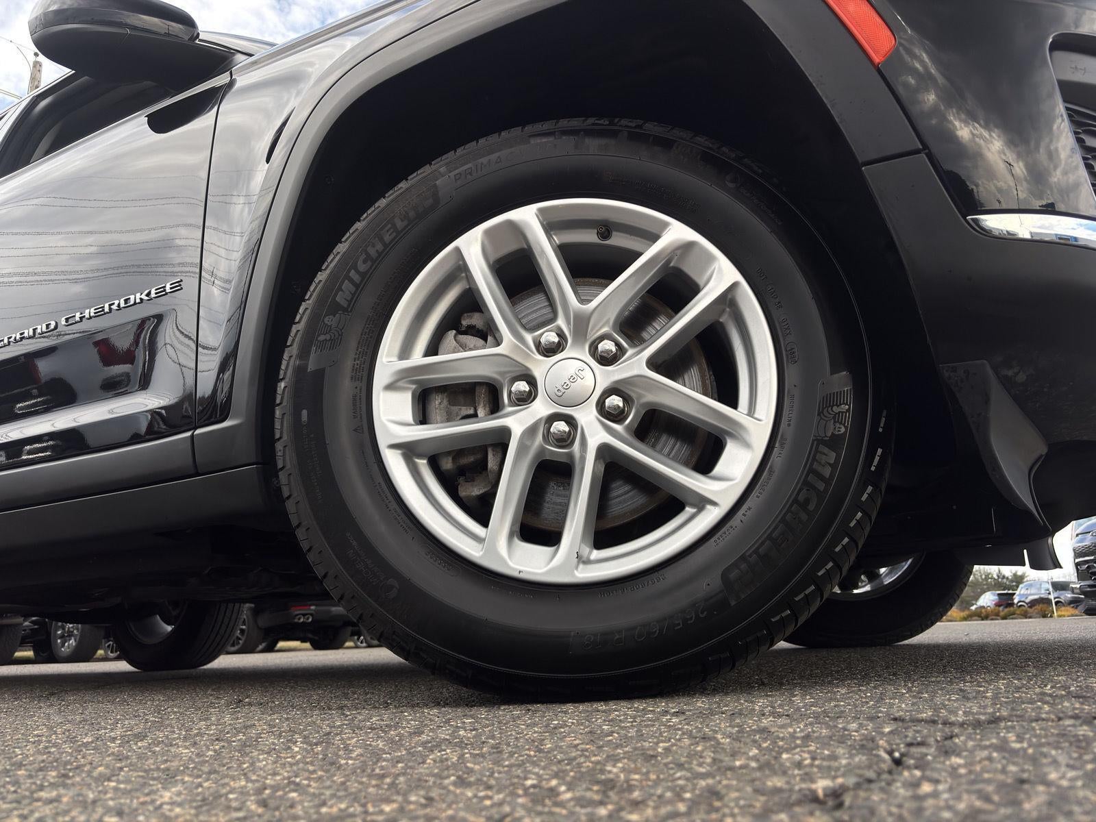 2023 Jeep Grand Cherokee L Laredo 4x4