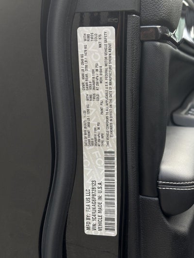 2023 Jeep Grand Cherokee L Laredo 4x4