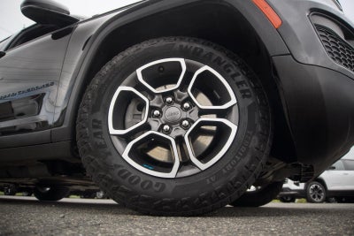 2023 Jeep Grand Cherokee 4xe Trailhawk
