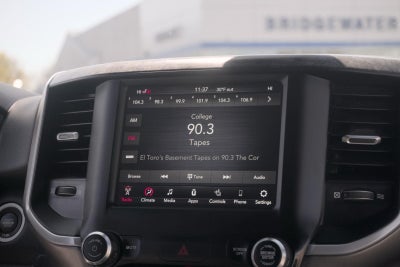 2021 RAM 1500 Big Horn Crew Cab 4x4 5'7" Box