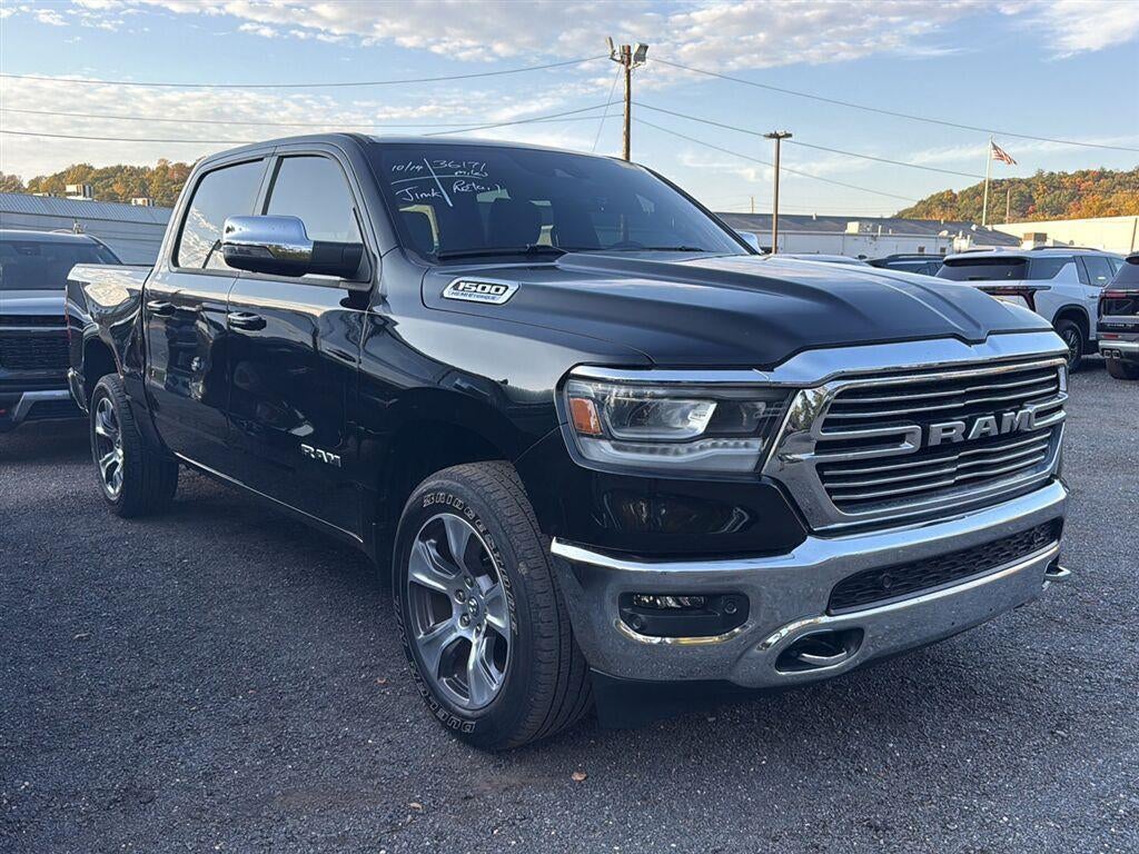 2023 RAM 1500 Laramie Crew Cab 4x4 5'7" Box