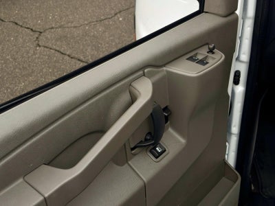 2025 Chevrolet Express Passenger 1LS