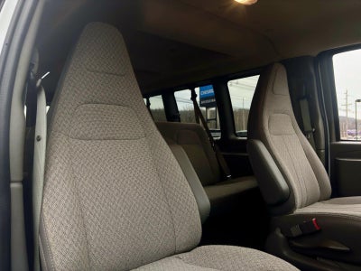2025 Chevrolet Express Passenger 1LS