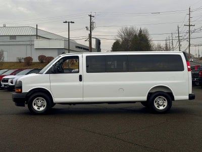2025 Chevrolet Express Passenger 1LS