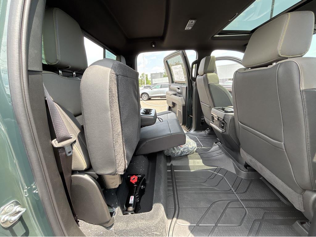2026 Chevrolet Silverado 2500 HD ZR2 - Photo 7