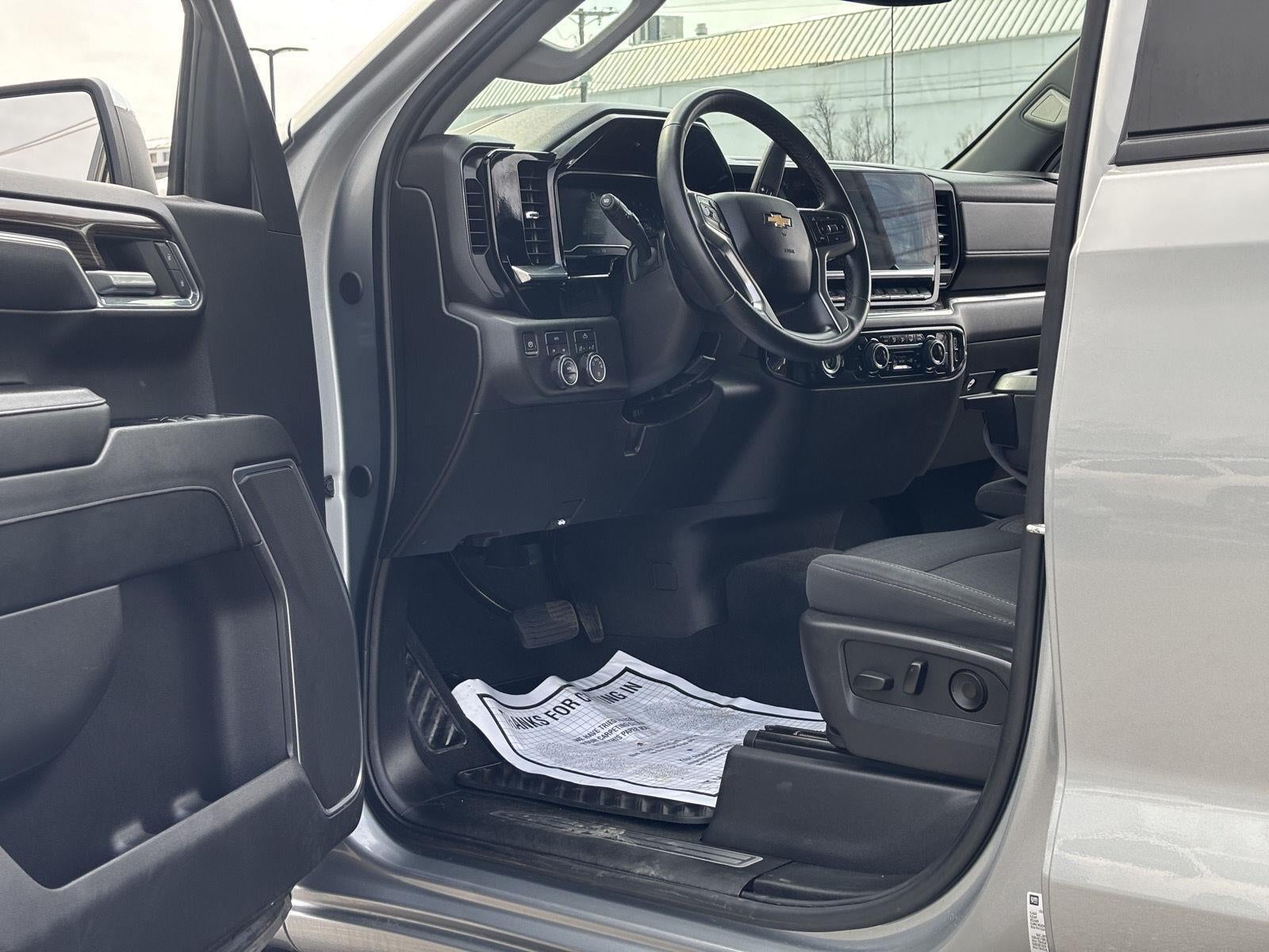 2024 Chevrolet Silverado 1500 LT (2FL)