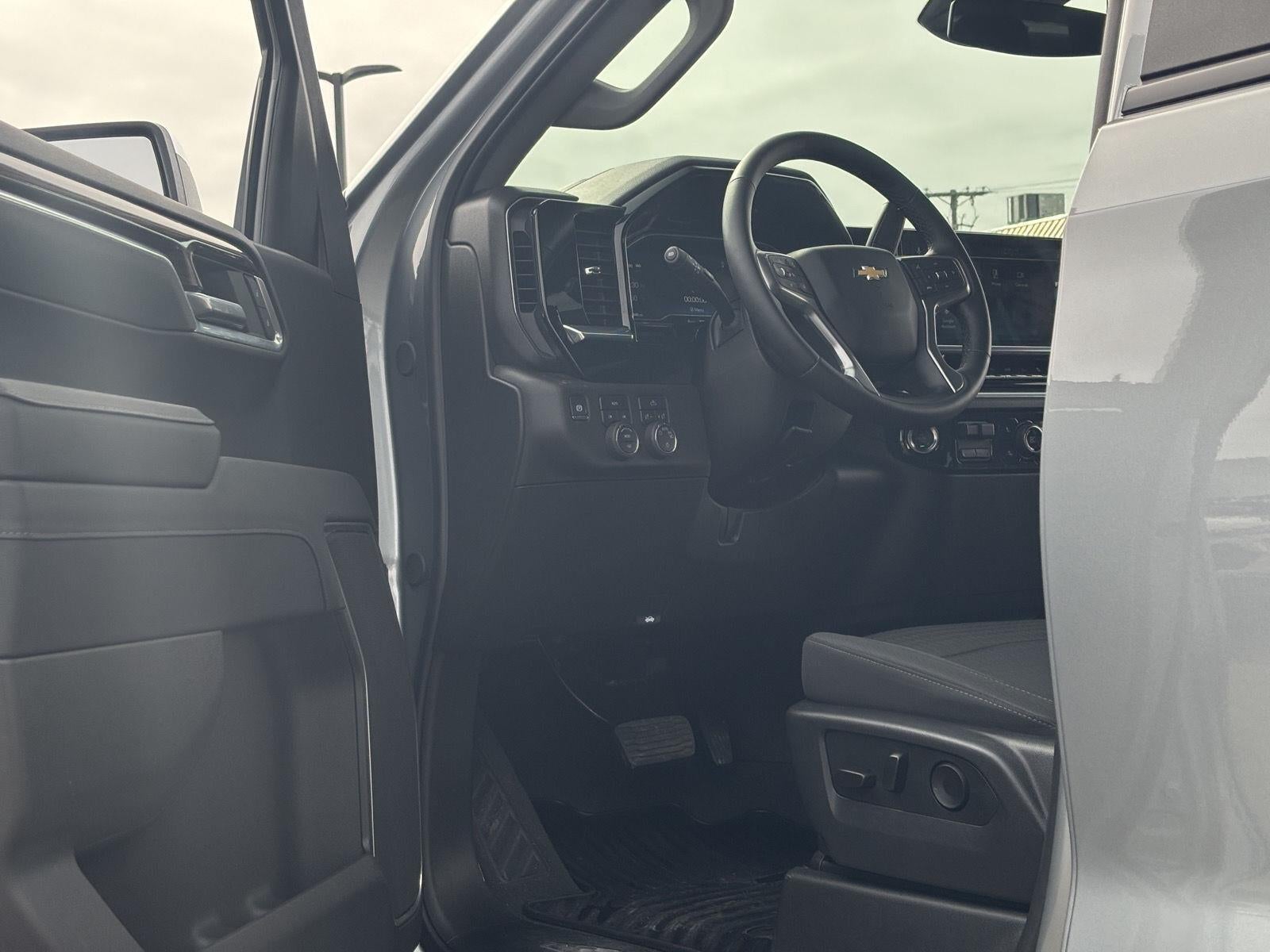 2025 Chevrolet Silverado 1500 LT (2FL)