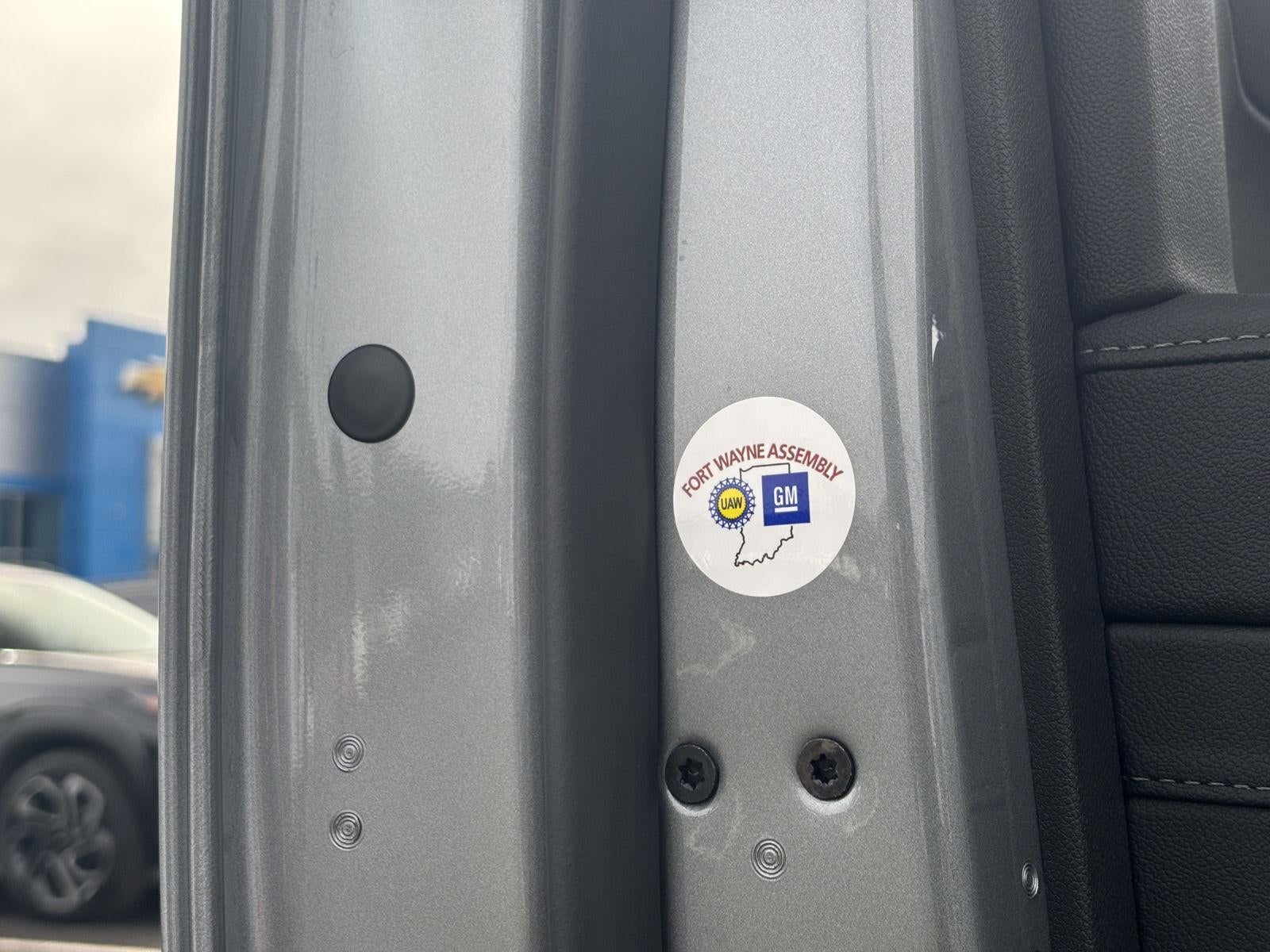 2025 Chevrolet Silverado 1500 LT (2FL)