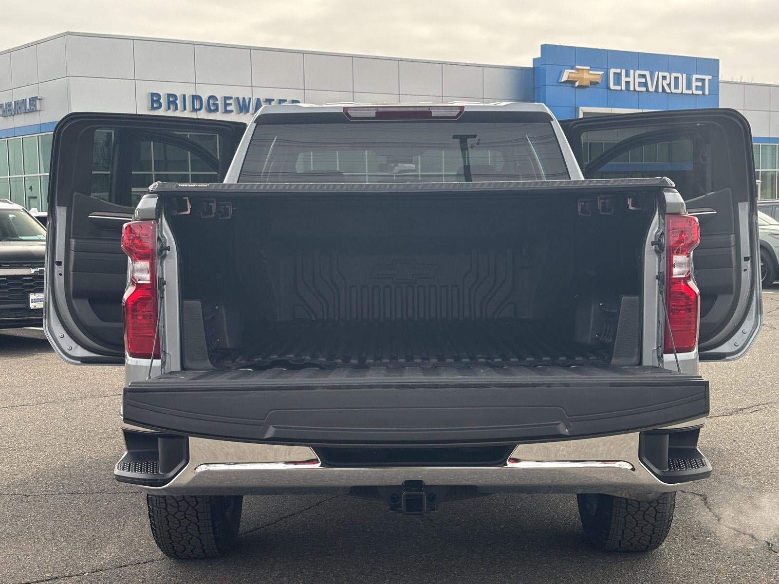 2025 Chevrolet Silverado 1500 LT (2FL)