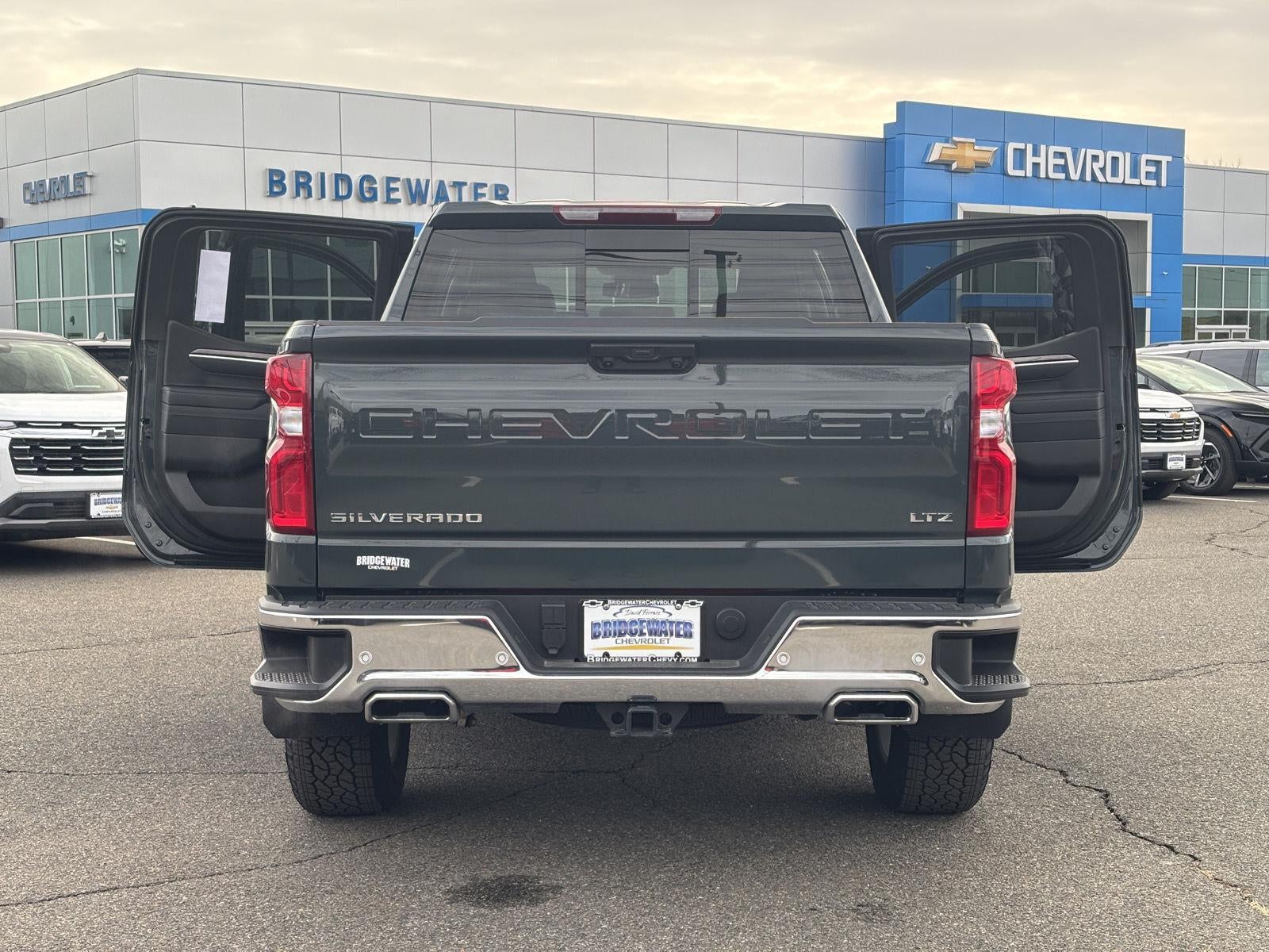 2025 Chevrolet Silverado 1500 LTZ