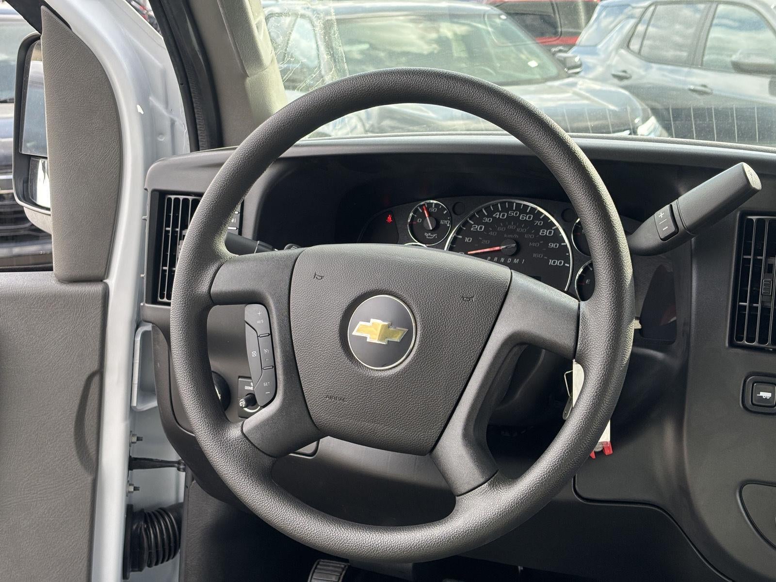 2025 Chevrolet Express Cargo 2500 WT