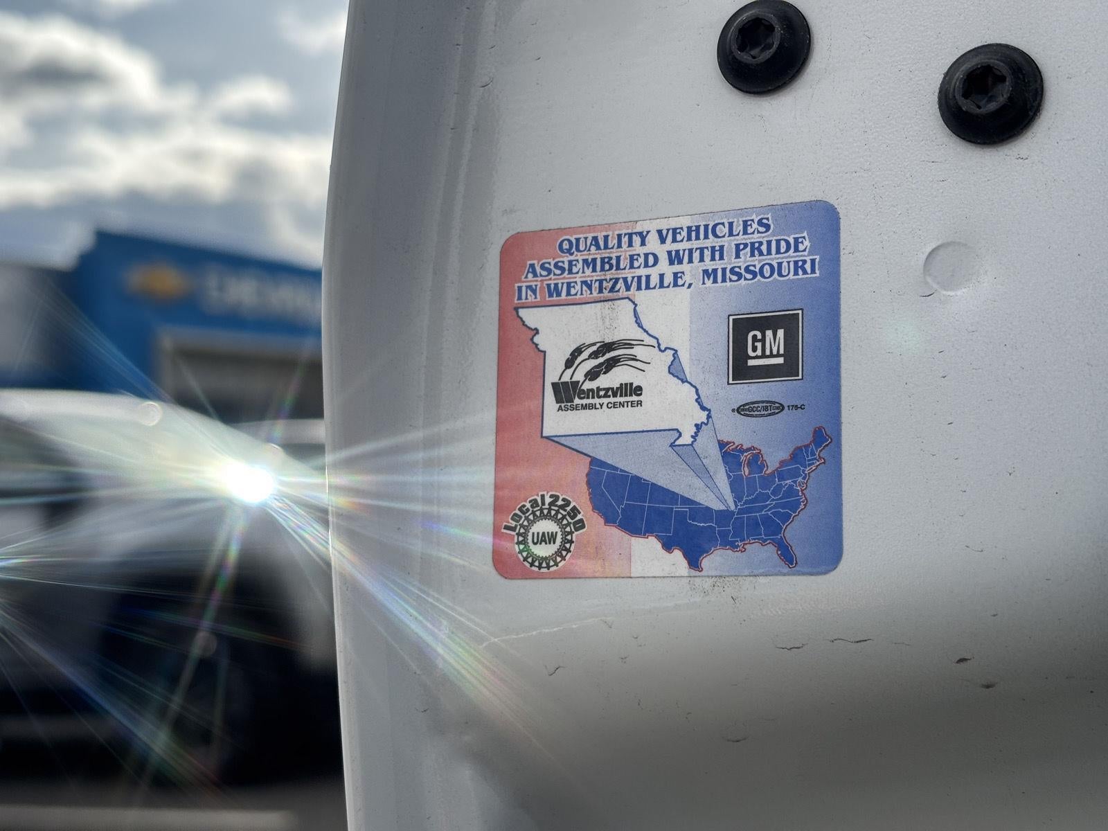 2025 Chevrolet Express Cargo 2500 WT