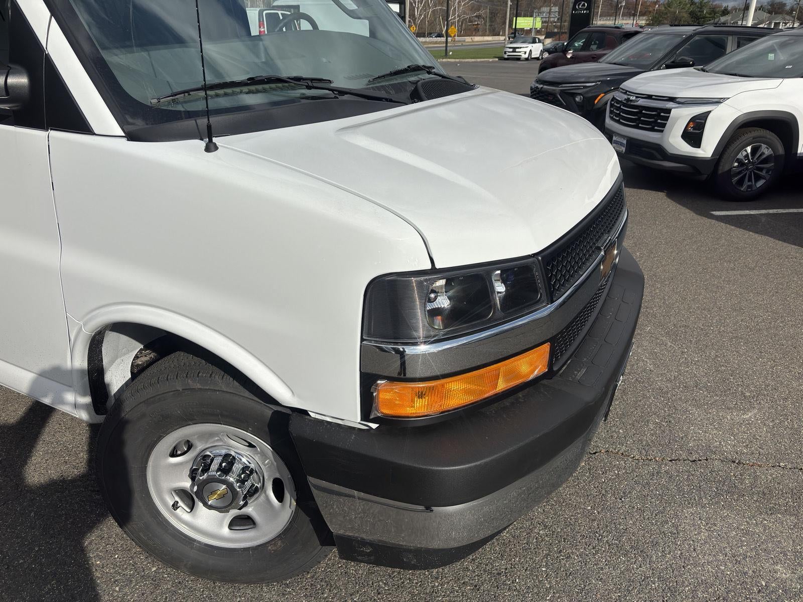 2025 Chevrolet Express Cargo 2500 WT