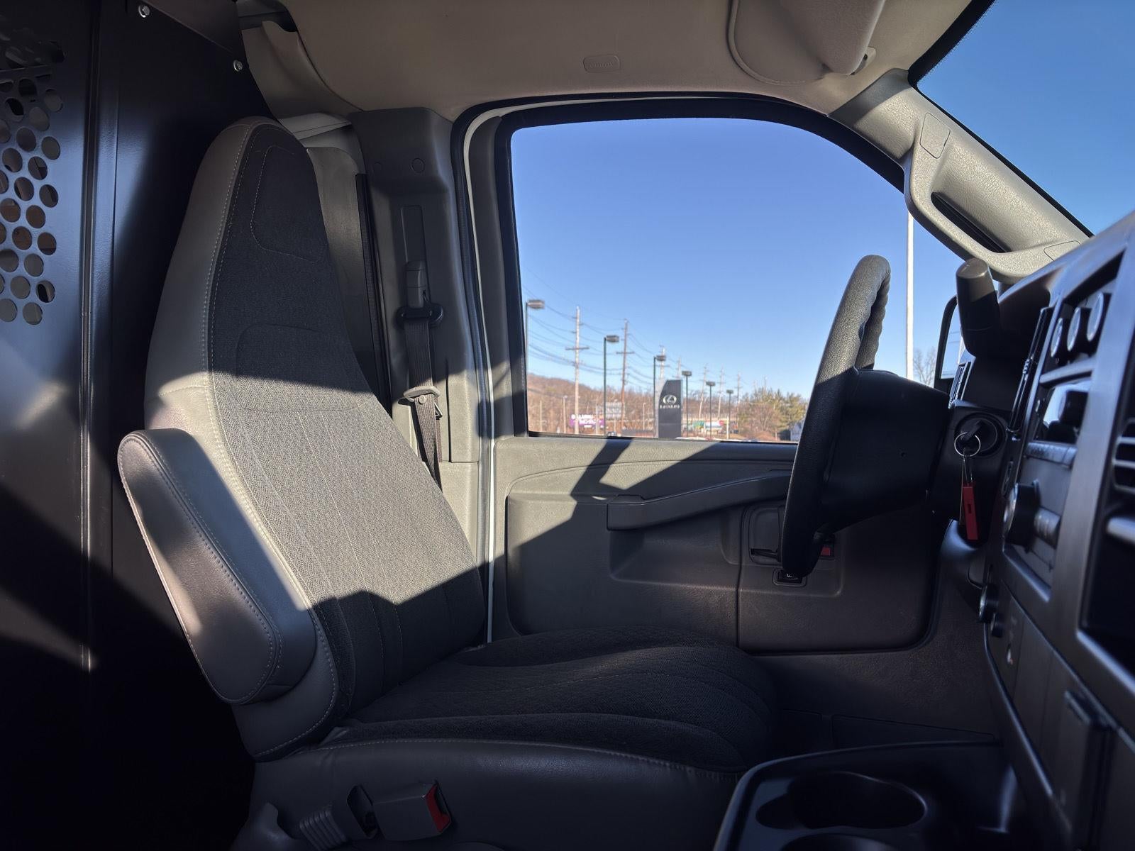 2024 Chevrolet Express Cargo 2500 WT