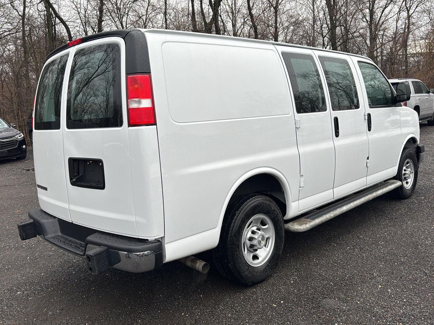 2024 Chevrolet Express Cargo 2500 WT