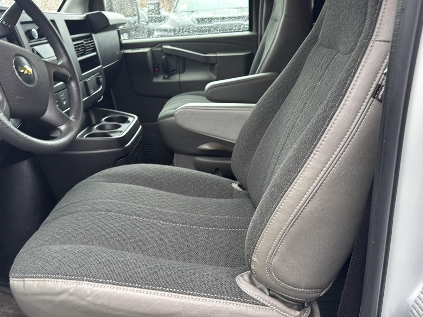 2024 Chevrolet Express Cargo 2500 WT