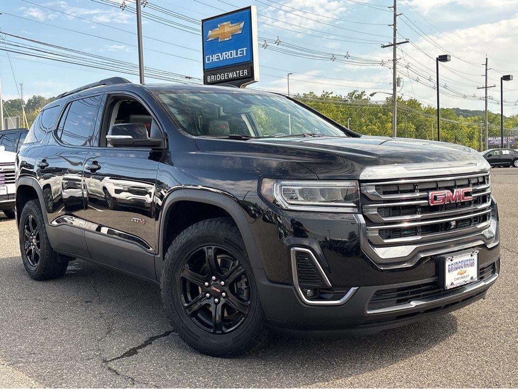 2023 GMC Acadia AT4