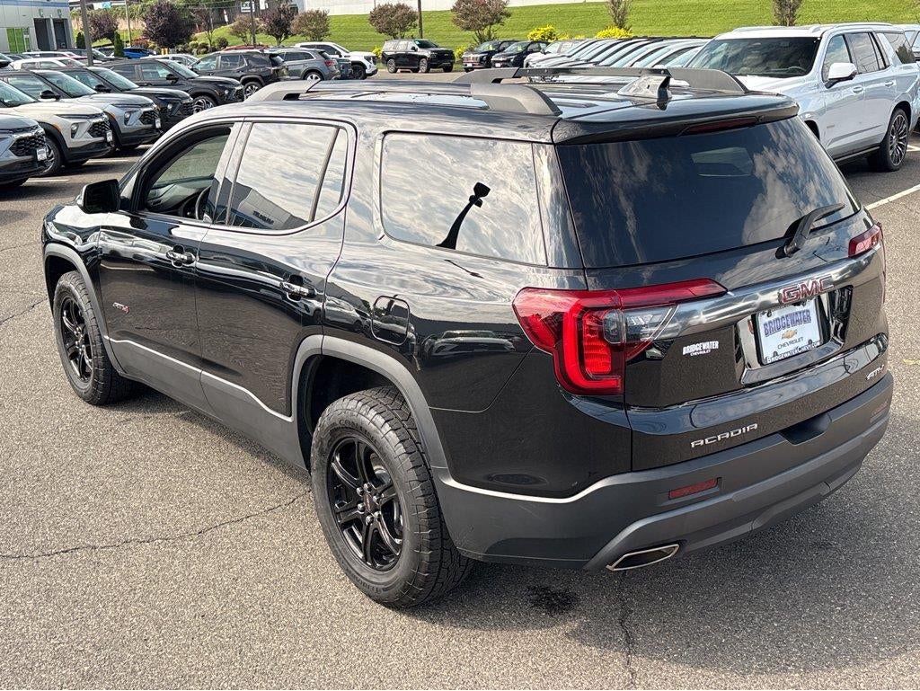 2023 GMC Acadia AT4