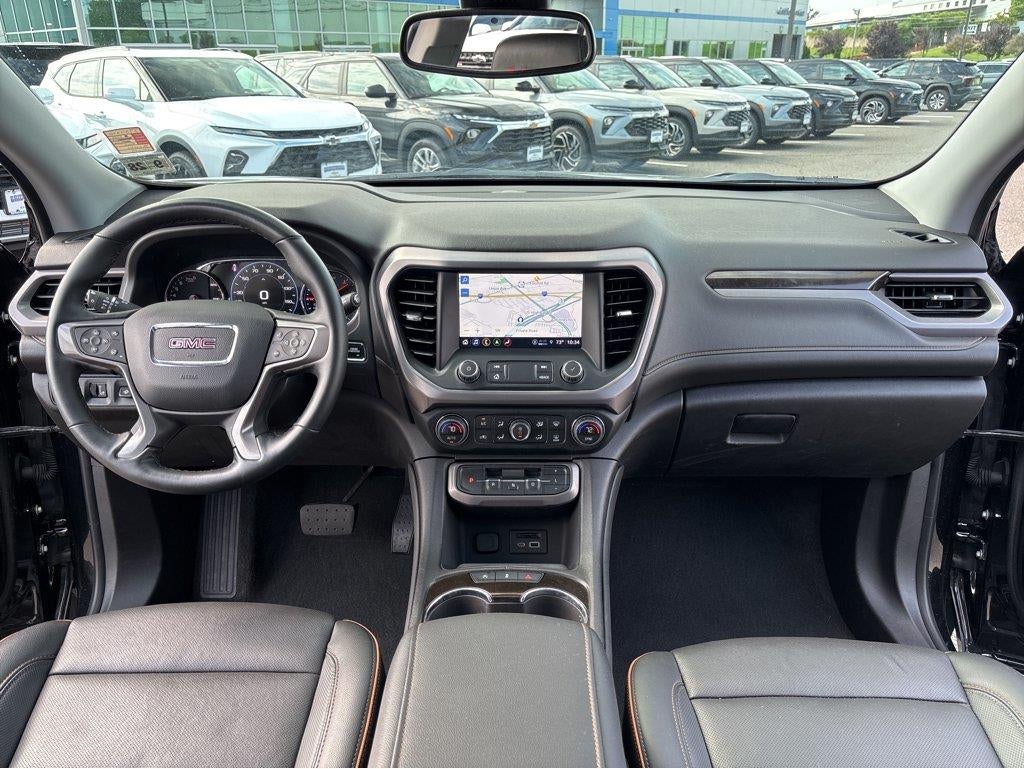 2023 GMC Acadia AT4