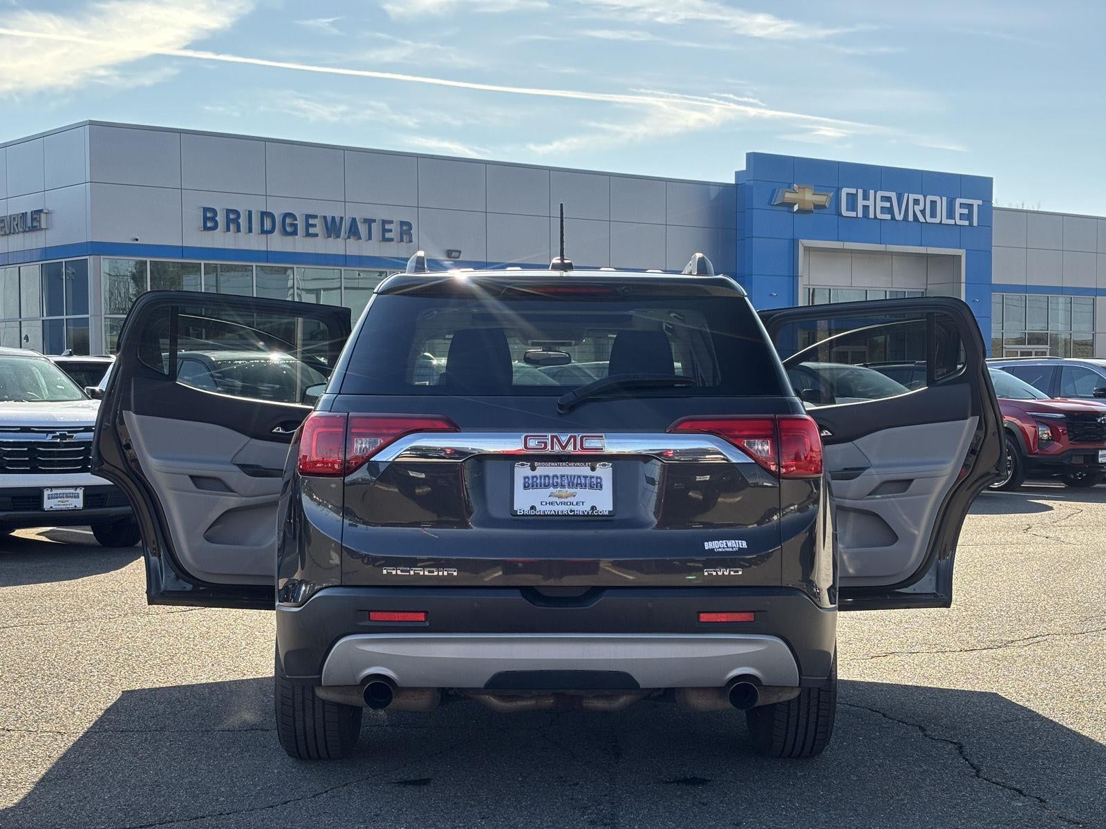 2017 GMC Acadia SLT