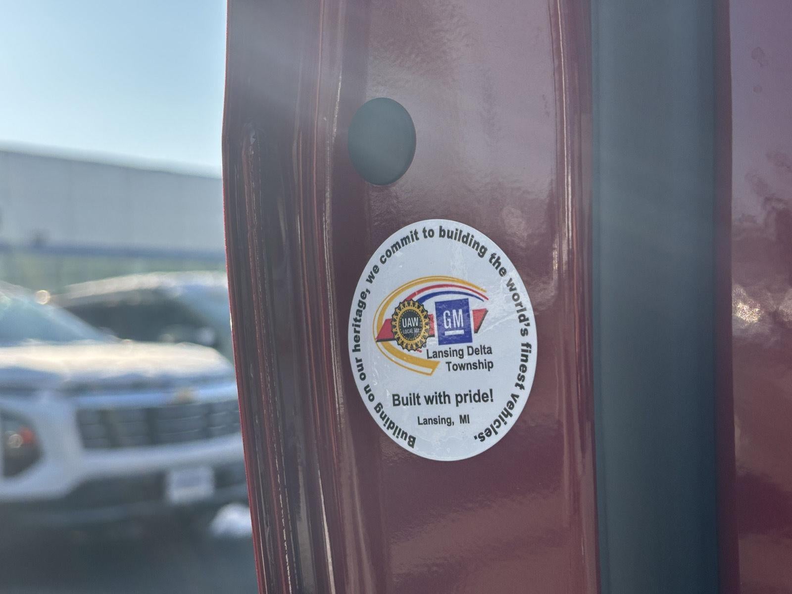 2025 Chevrolet Traverse LT