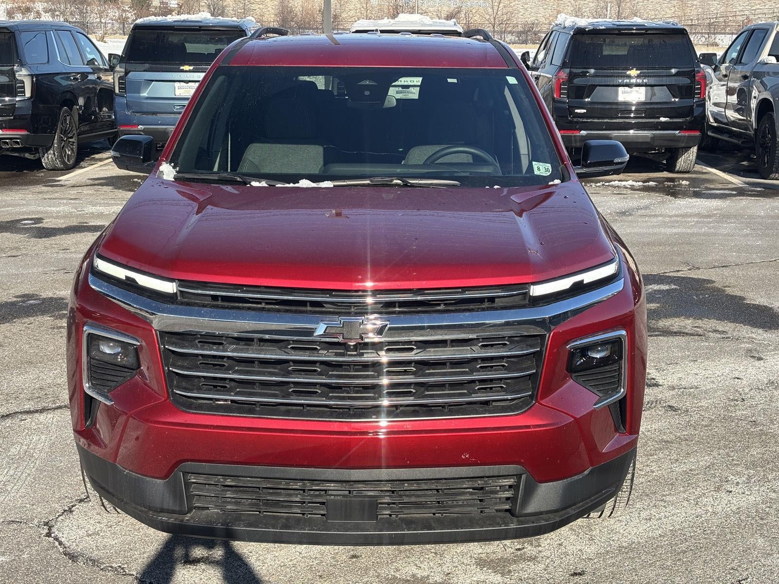 2025 Chevrolet Traverse LT