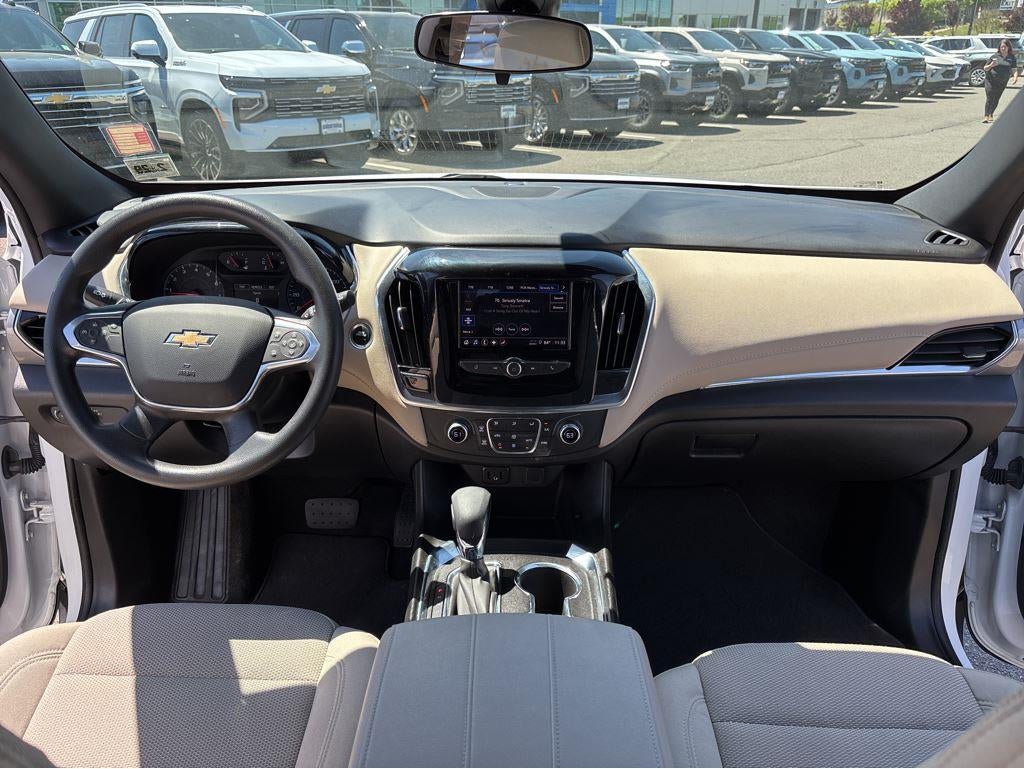 2023 Chevrolet Traverse LS