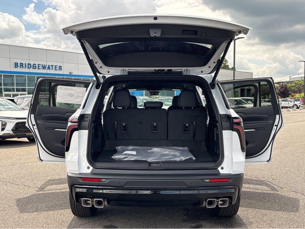2027 Chevrolet Traverse LT - Photo 13
