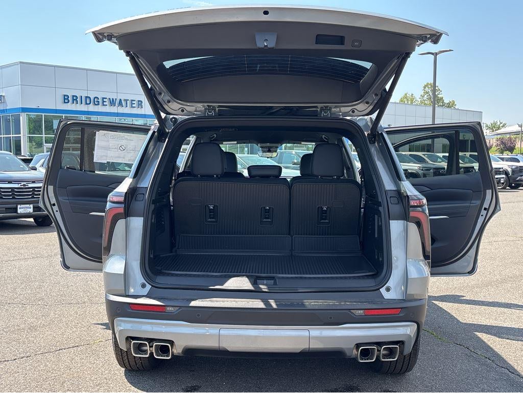 2026 Chevrolet Traverse LT - Photo 13