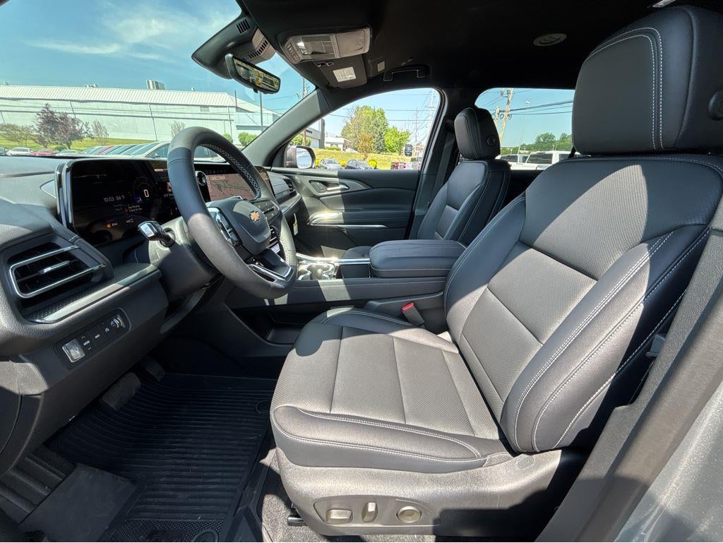 2026 Chevrolet Traverse LT - Photo 17