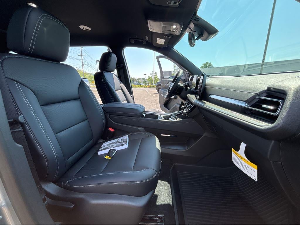2026 Chevrolet Traverse LT - Photo 6
