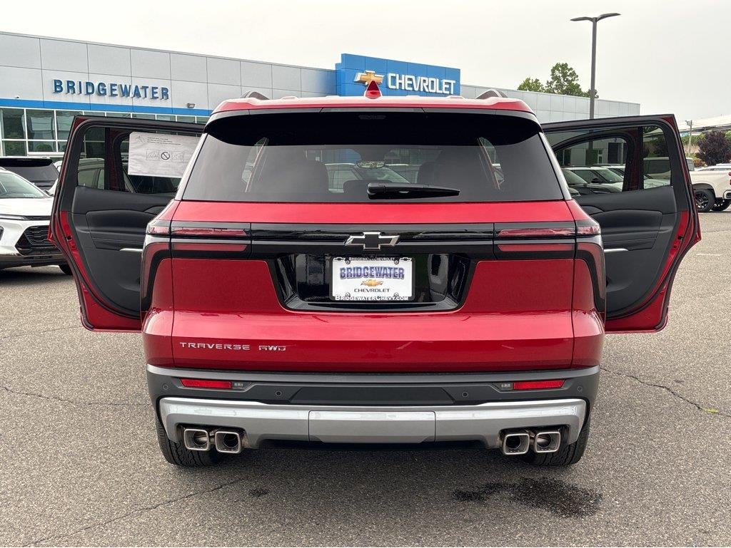 2027 Chevrolet Traverse LT - Photo 12