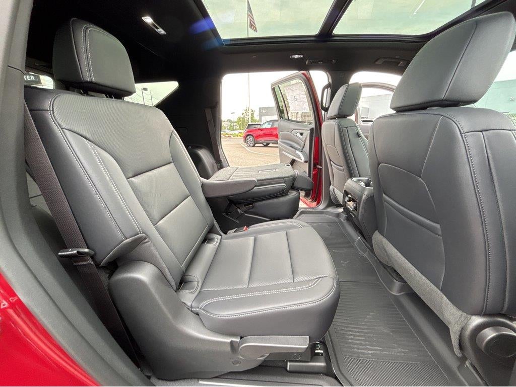 2027 Chevrolet Traverse LT - Photo 7