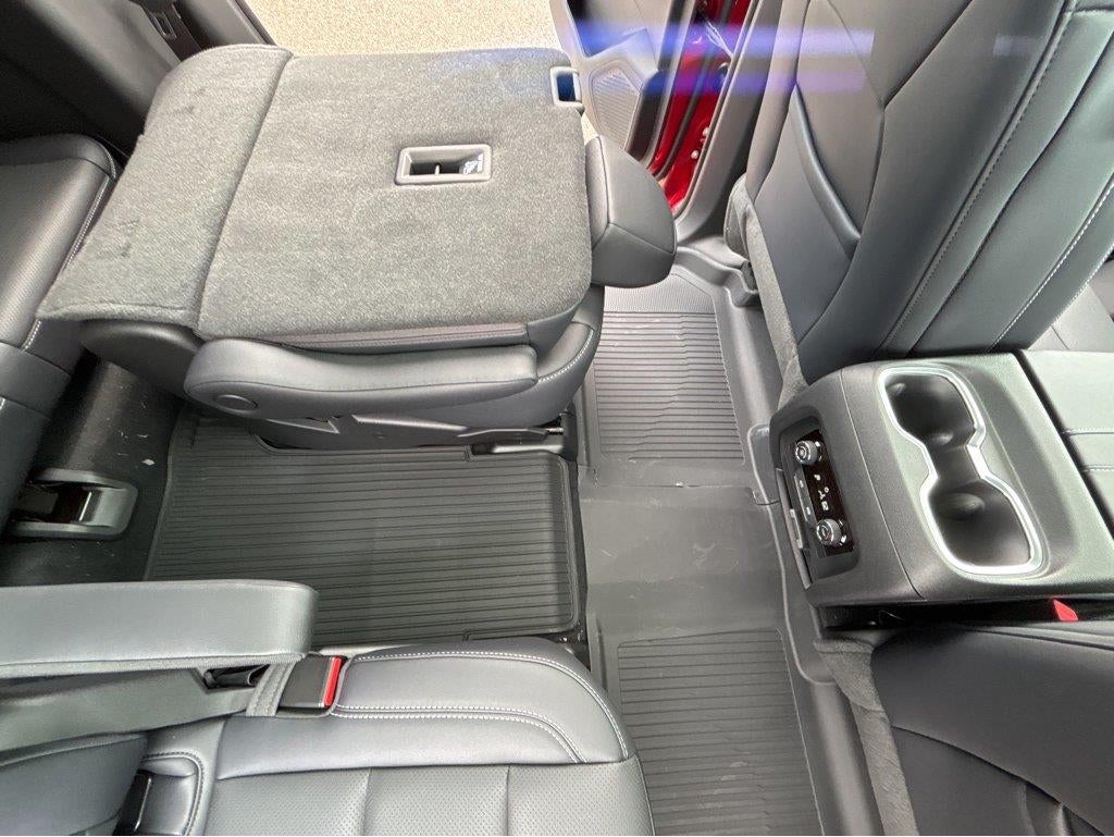 2027 Chevrolet Traverse LT - Photo 8