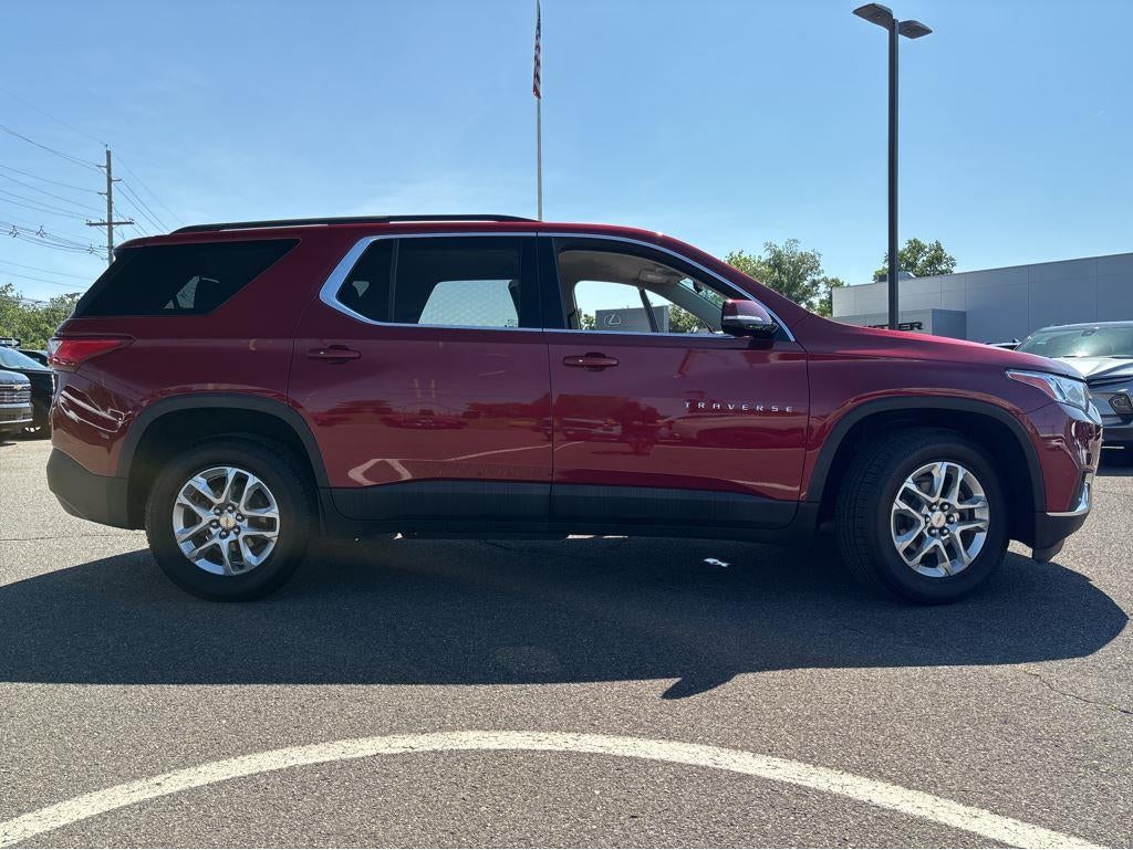2020 Chevrolet Traverse LT Cloth