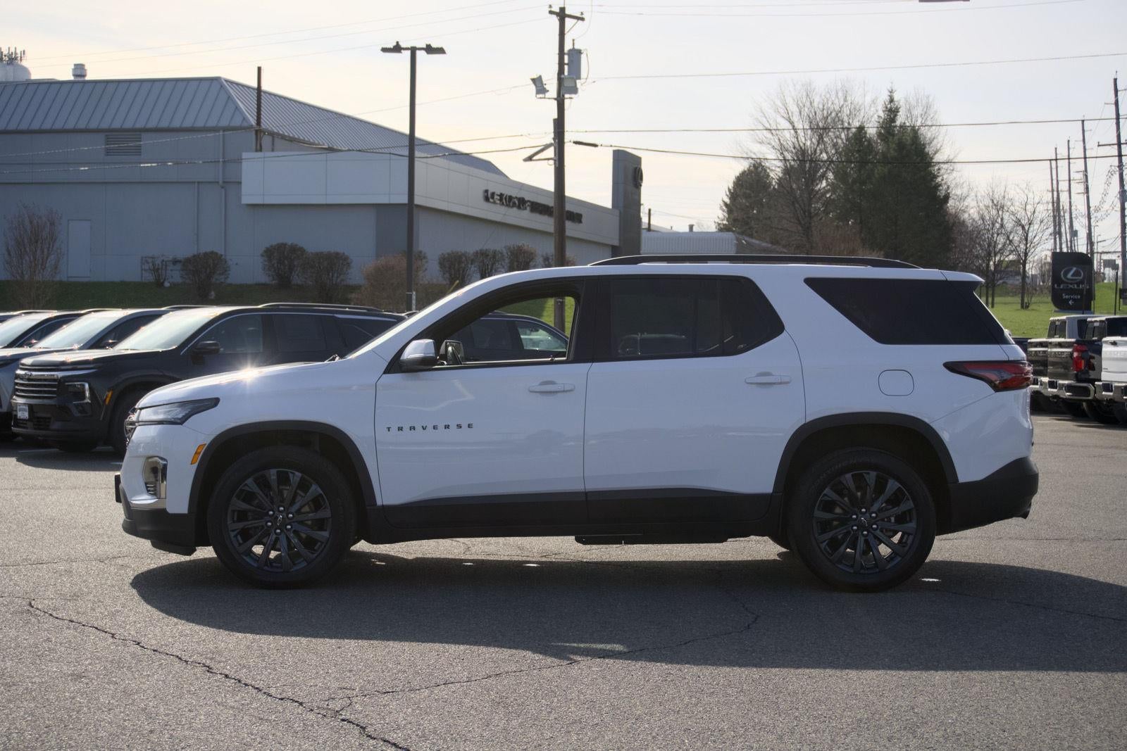 2023 Chevrolet Traverse RS