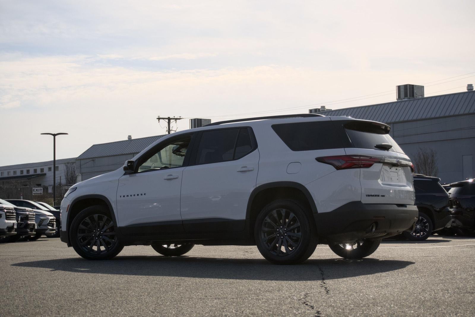 2023 Chevrolet Traverse RS