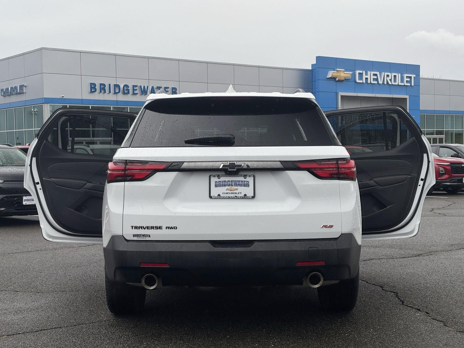 2023 Chevrolet Traverse RS