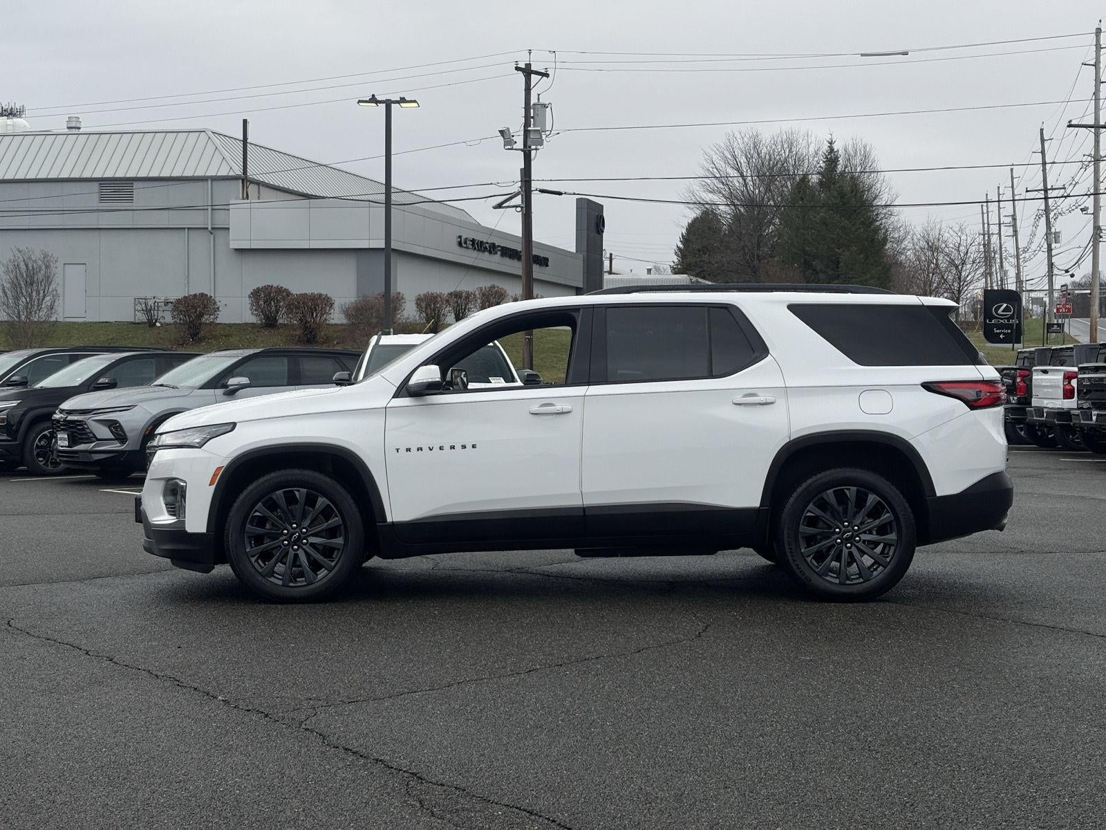 2023 Chevrolet Traverse RS