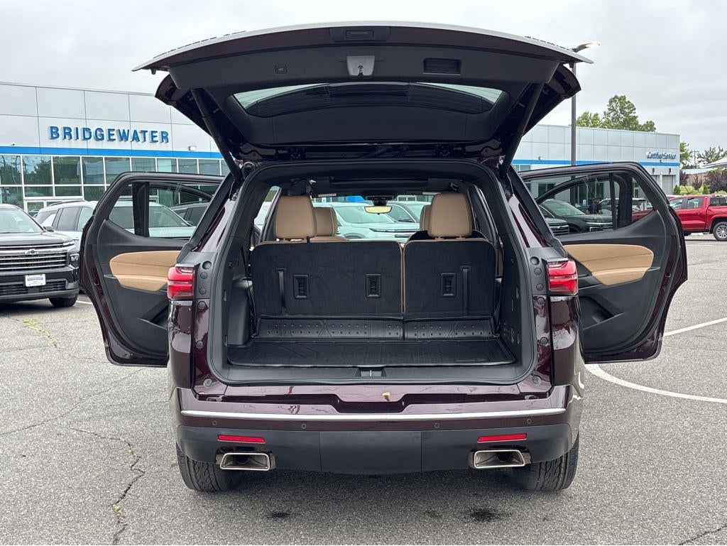 2023 Chevrolet Traverse Premier