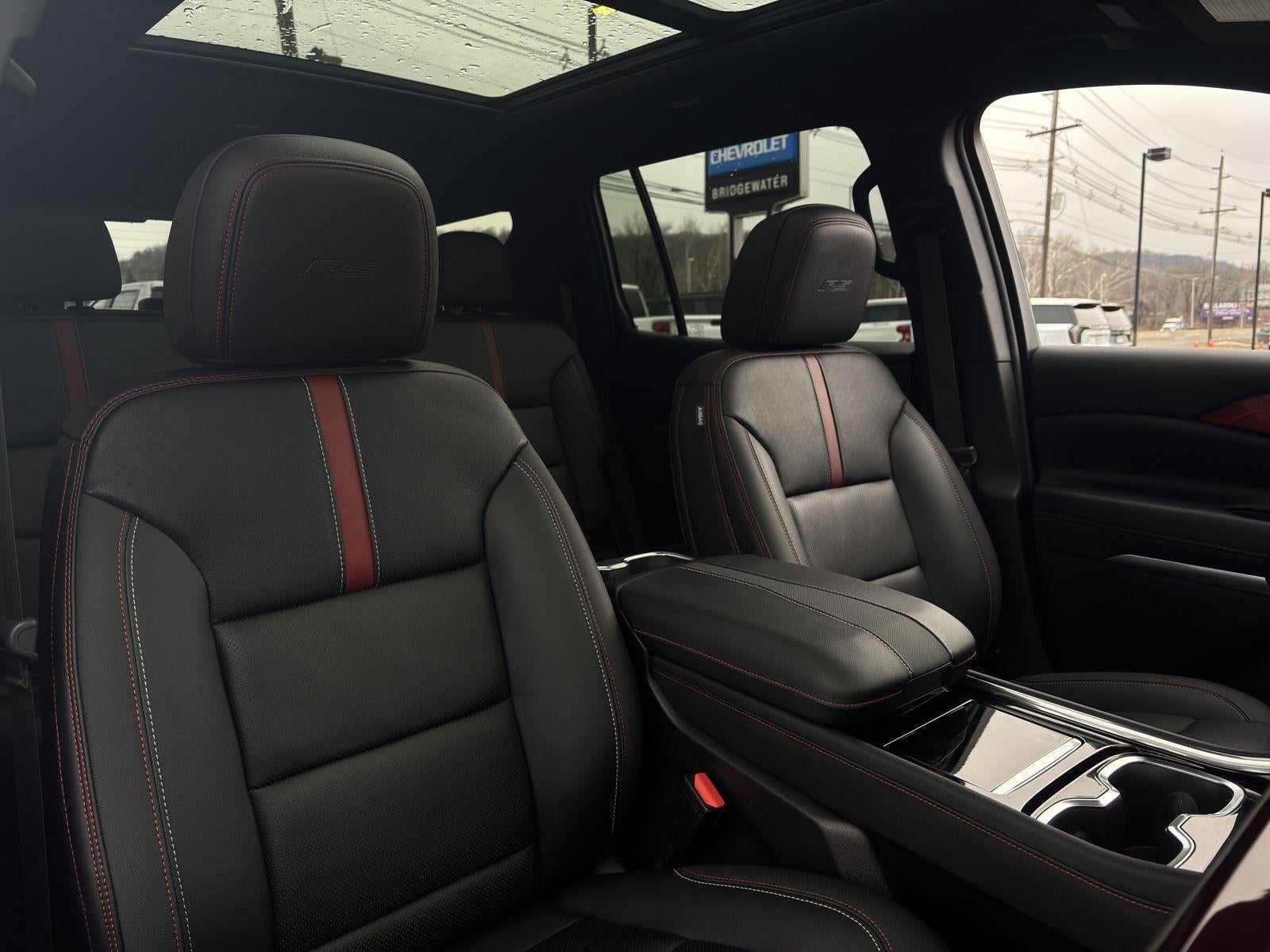 2025 Chevrolet Traverse RS