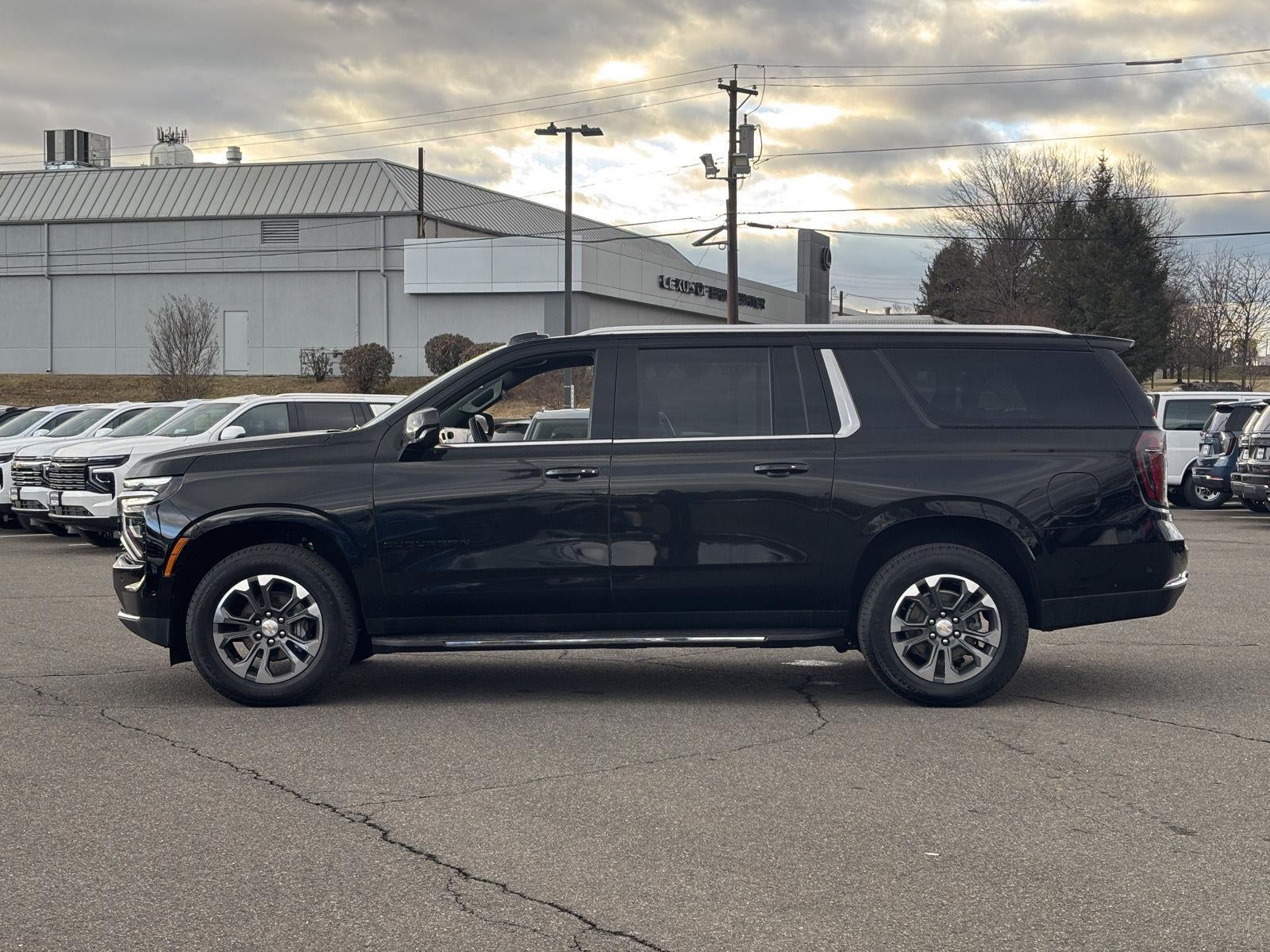 2026 Chevrolet Suburban LS