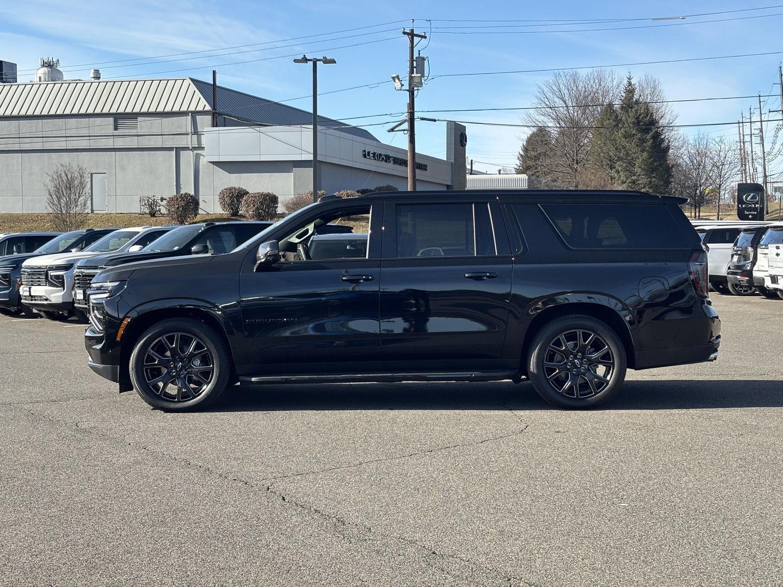 2026 Chevrolet Suburban RST