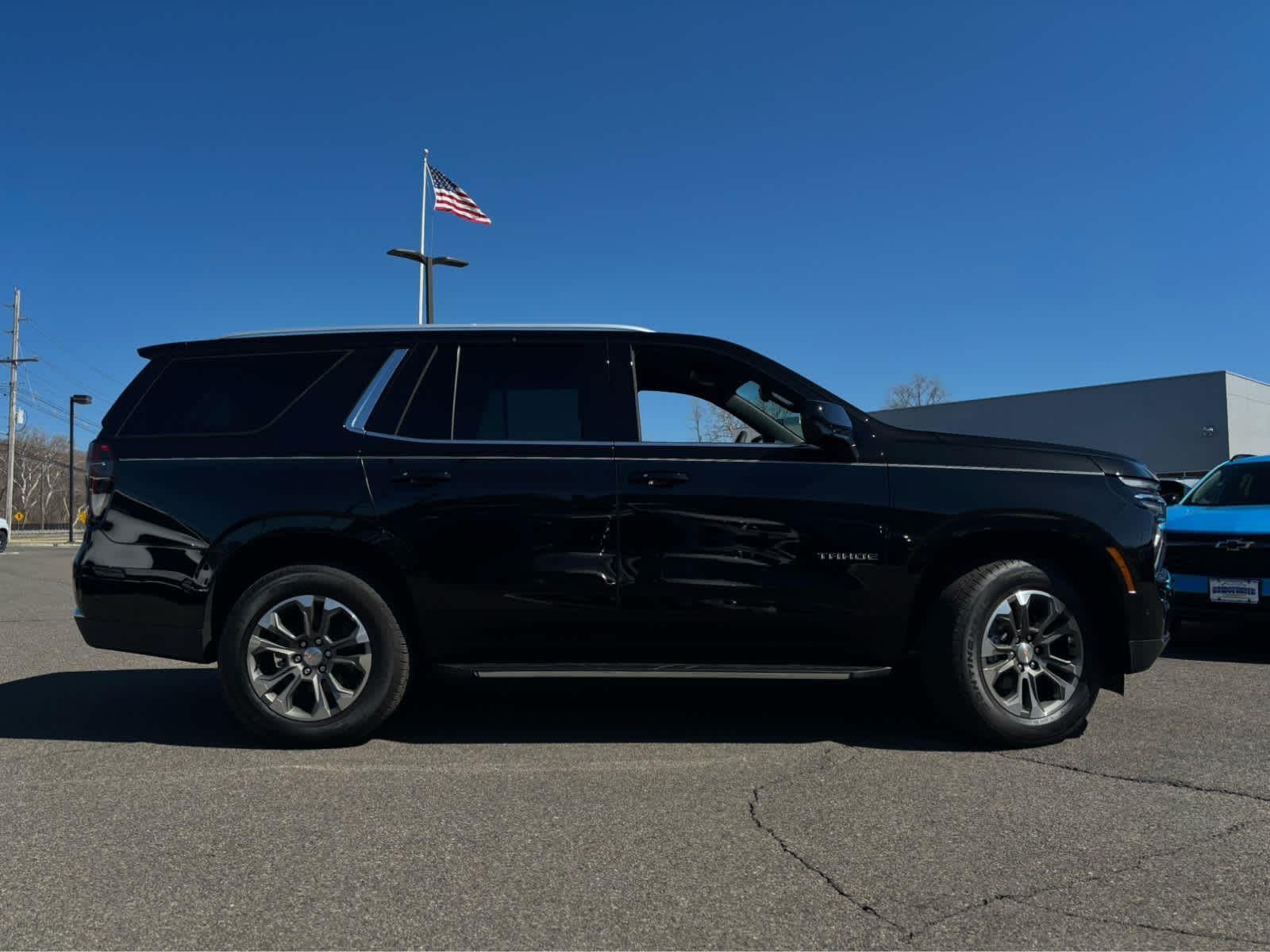 2025 Chevrolet Tahoe LS