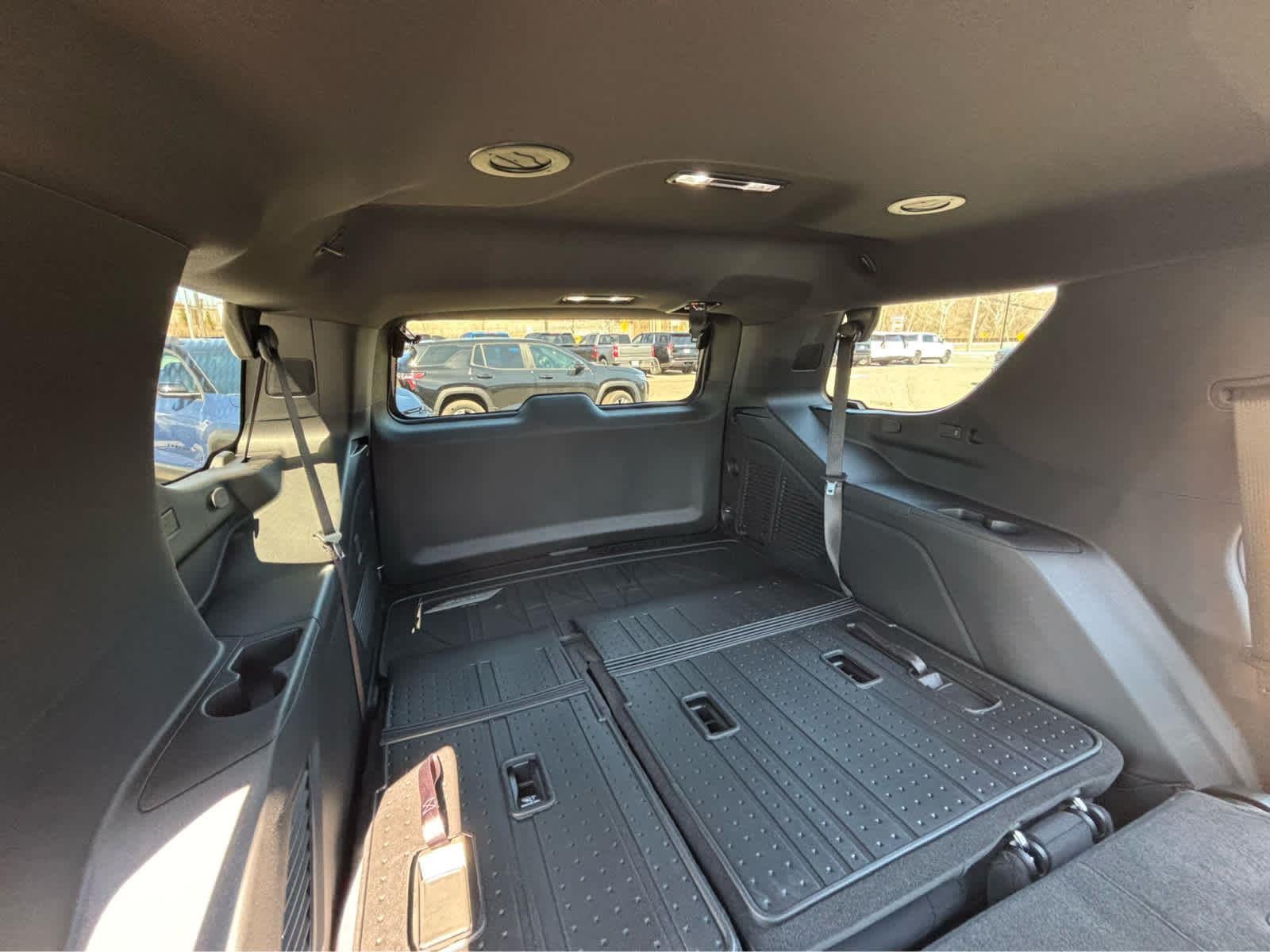 2025 Chevrolet Tahoe LS