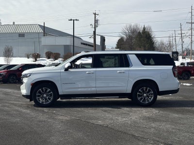 2022 Chevrolet Suburban LT