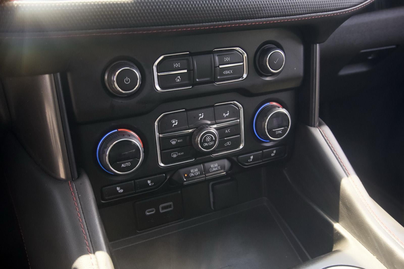 2023 Chevrolet Suburban RST