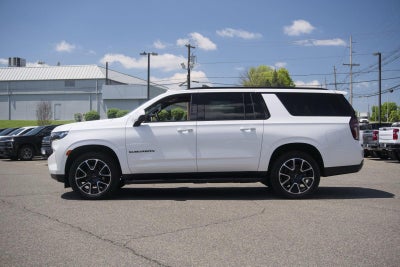 2023 Chevrolet Suburban RST